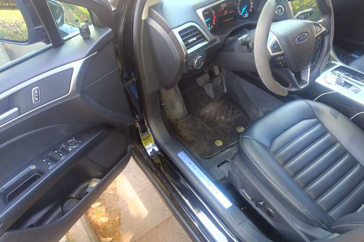 Used Ford Mondeo 2020 EcoBoost 180 Stylish Model Driver Seat