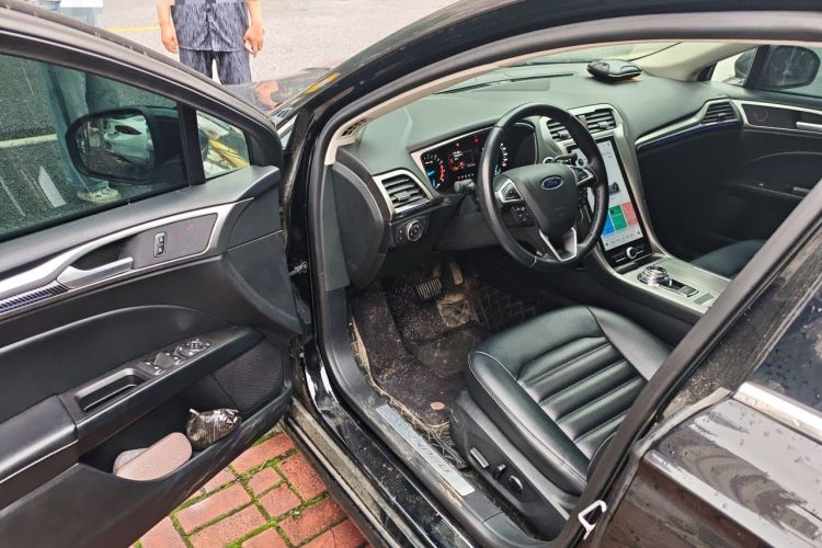 Used Ford Mondeo 2020 EcoBoost 180 Stylish Model Driver Seat