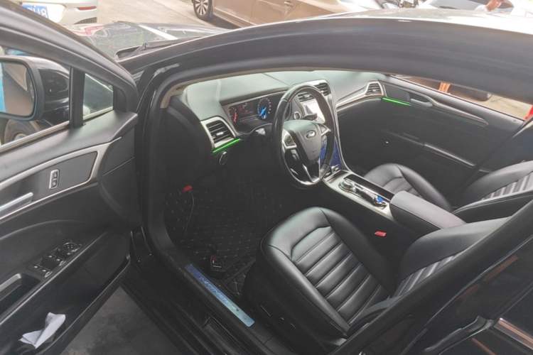 Used Ford Mondeo 2020 EcoBoost 180 Stylish Model Driver Seat