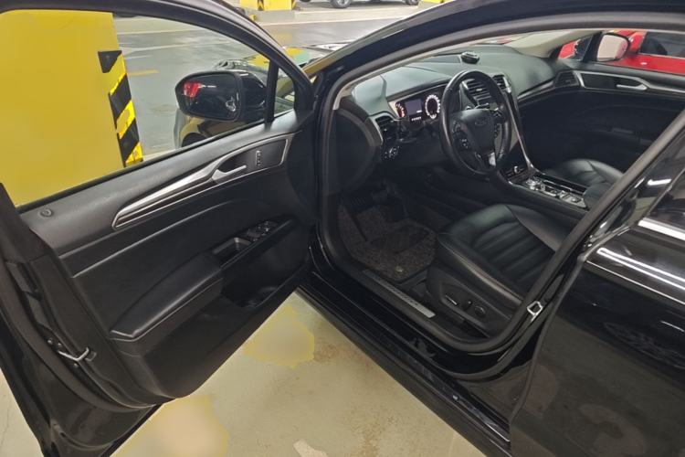Used Ford Mondeo 2020 EcoBoost 180 Stylish Model Driver Seat