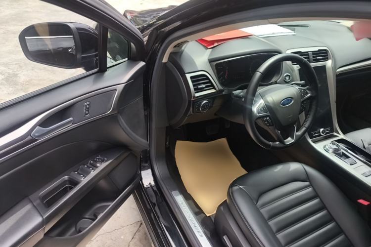 Used Ford Mondeo 2020 EcoBoost 180 Stylish Model Driver Seat
