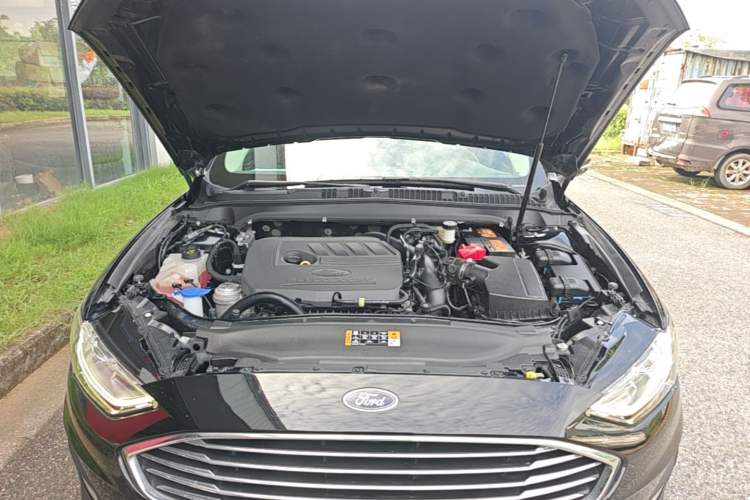 Used Ford Mondeo 2020 EcoBoost 180 Stylish Model Engine Bay