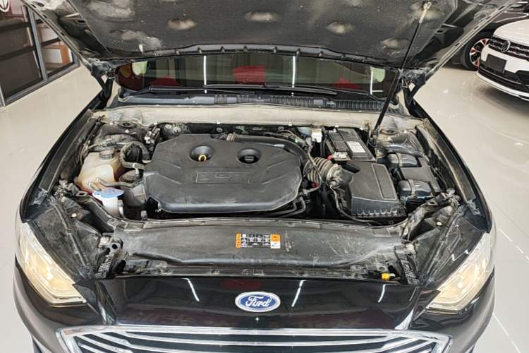 Used Ford Mondeo 2020 EcoBoost 200 Stylish Model Engine Bay