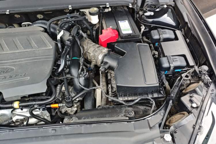 Used Ford Mondeo 2020 EcoBoost 180 Stylish Model Engine Bay Left