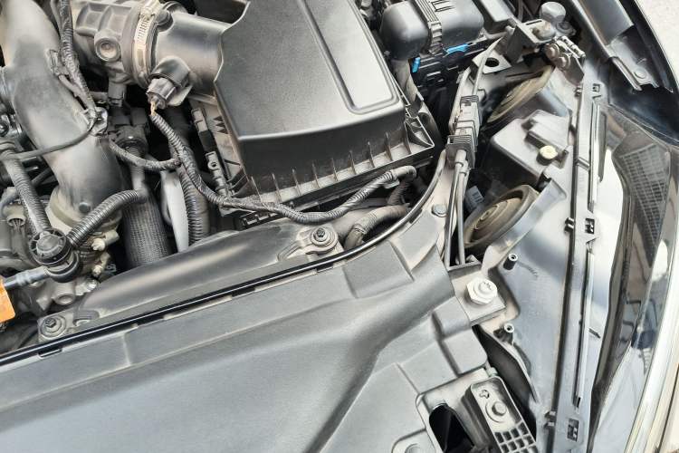 Used Ford Mondeo 2020 EcoBoost 180 Stylish Model Engine Bay Left