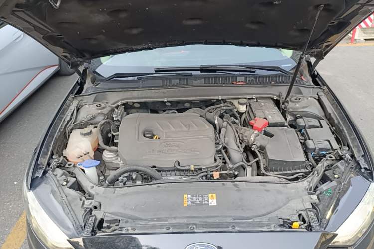 Used Ford Mondeo 2020 EcoBoost 180 Stylish Model Engine Bay