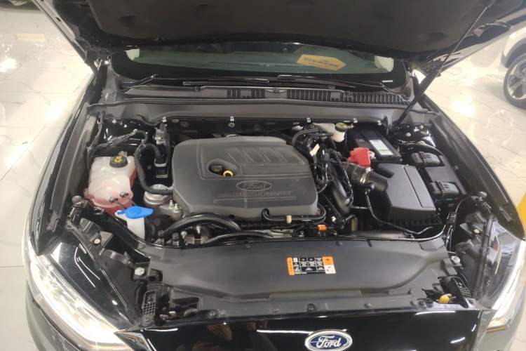 Used Ford Mondeo 2020 EcoBoost 180 Stylish Model Engine Bay