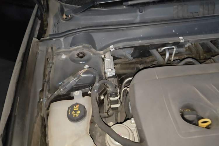 Used Ford Mondeo 2020 EcoBoost 180 Stylish Model Engine Bay Right