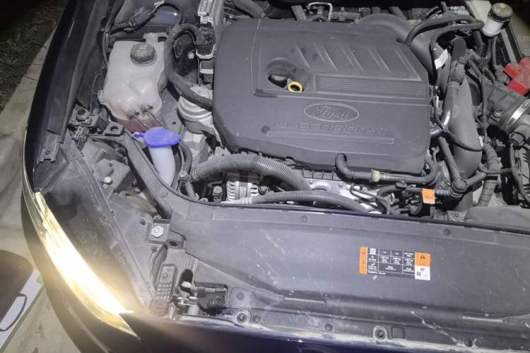 Used Ford Mondeo 2020 EcoBoost 180 Stylish Model Engine Bay Right
