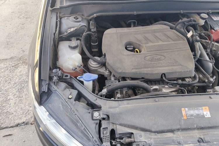 Used Ford Mondeo 2020 EcoBoost 180 Stylish Model Engine Bay Right