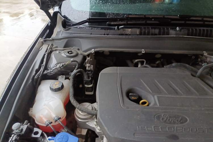 Used Ford Mondeo 2020 EcoBoost 180 Stylish Model Engine Bay Right