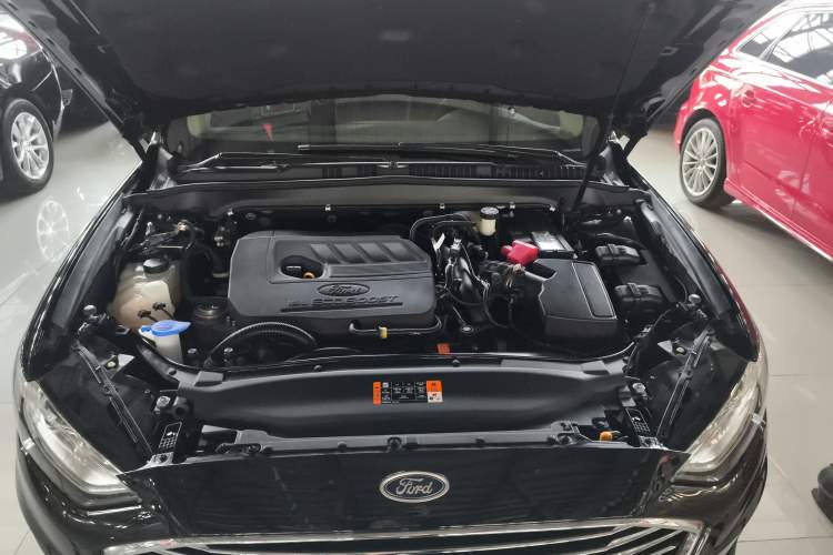 Used Ford Mondeo 2020 EcoBoost 180 Stylish Model Engine Bay