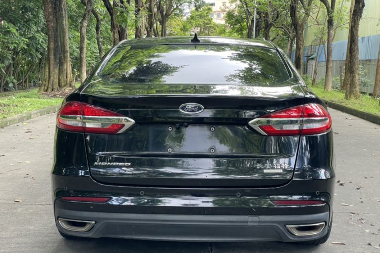 Used Ford Mondeo 2020 EcoBoost 180 Stylish Model Exterior 1