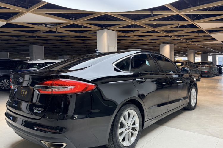Used Ford Mondeo 2020 EcoBoost 180 Stylish Model Exterior 9