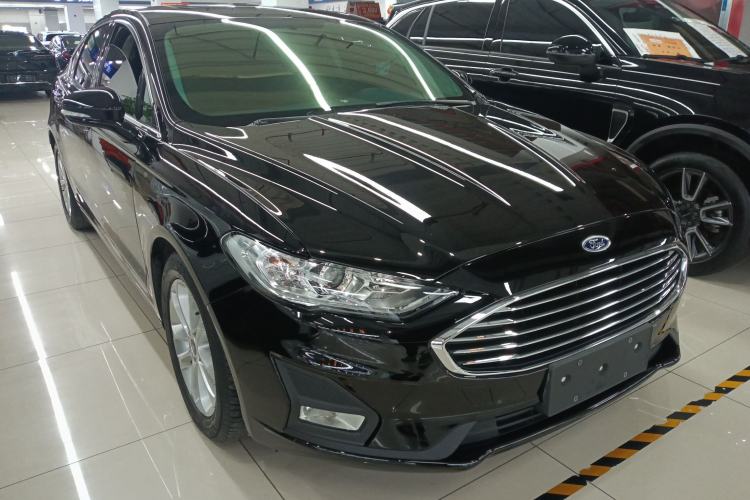Used Ford Mondeo 2020 EcoBoost 180 Stylish Model Front Right 45 Deg