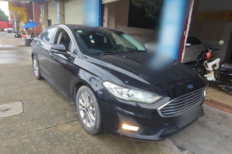Used Ford Mondeo 2020 EcoBoost 180 Stylish Model Front Right 45 Deg