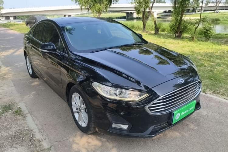 Used Ford Mondeo 2020 EcoBoost 180 Stylish Model Front Right 45 Deg