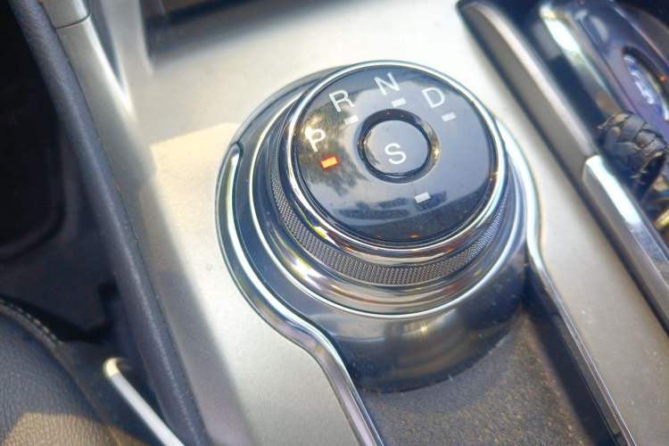 Used Ford Mondeo 2020 EcoBoost 180 Stylish Model Gear Lever