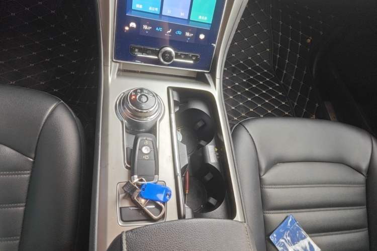 Used Ford Mondeo 2020 EcoBoost 180 Stylish Model Gear Lever