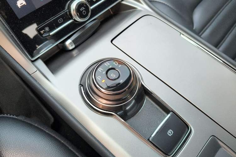 Used Ford Mondeo 2020 EcoBoost 180 Stylish Model Gear Lever