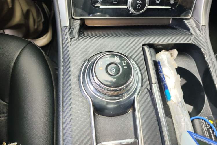 Used Ford Mondeo 2020 EcoBoost 180 Stylish Model Gear Lever