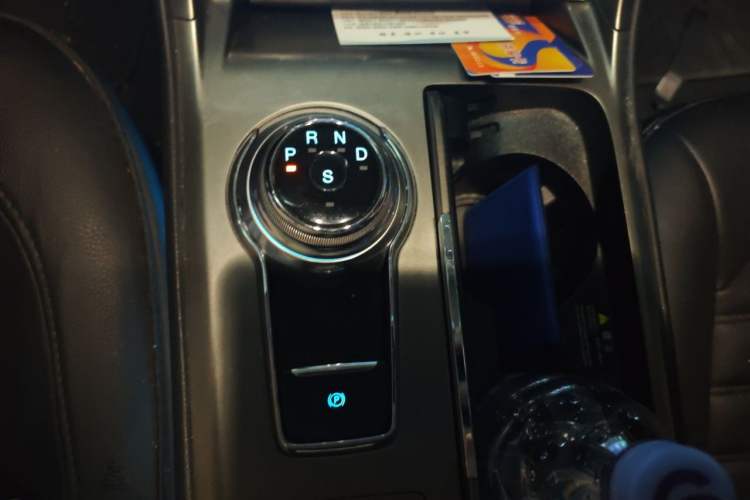 Used Ford Mondeo 2020 EcoBoost 180 Stylish Model Gear Lever