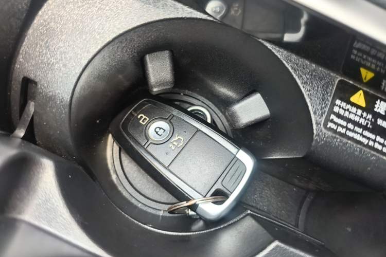 Used Ford Mondeo 2020 EcoBoost 180 Stylish Model Interior 1