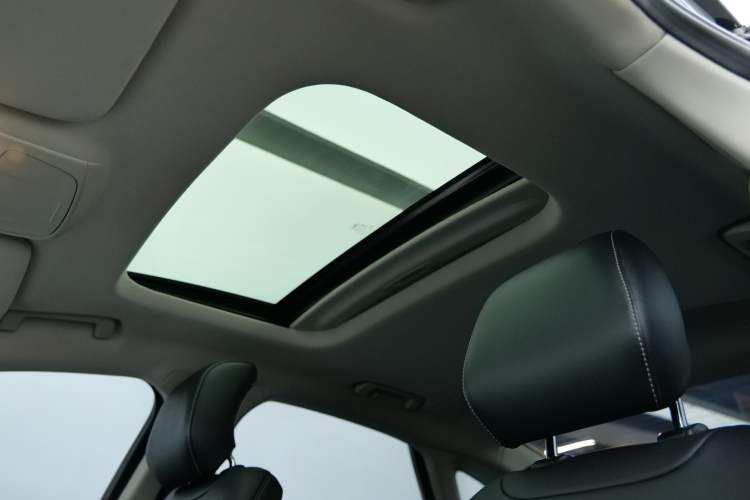Used Ford Mondeo 2020 EcoBoost 180 Stylish Model Interior 1