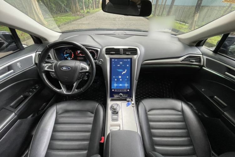 Used Ford Mondeo 2020 EcoBoost 180 Stylish Model Interior 4