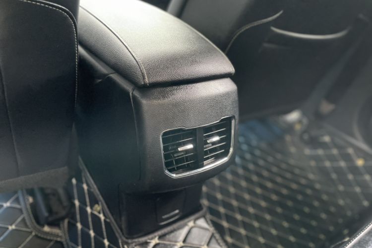 Used Ford Mondeo 2020 EcoBoost 180 Stylish Model Interior 7