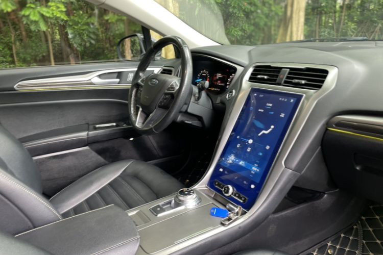 Used Ford Mondeo 2020 EcoBoost 180 Stylish Model Interior 8