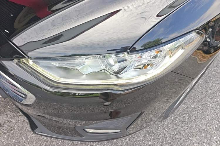 Used Ford Mondeo 2020 EcoBoost 180 Stylish Model Left Front Headlight
