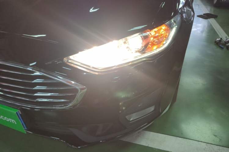 Used Ford Mondeo 2020 EcoBoost 180 Stylish Model Left Front Headlight