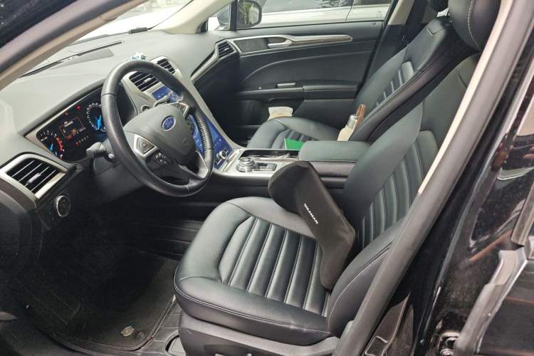 Used Ford Mondeo 2020 EcoBoost 180 Stylish Model Left Front Seat