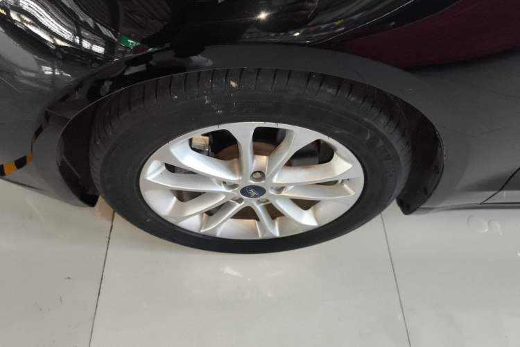 Used Ford Mondeo 2020 EcoBoost 180 Stylish Model Left Front Wheel Hub