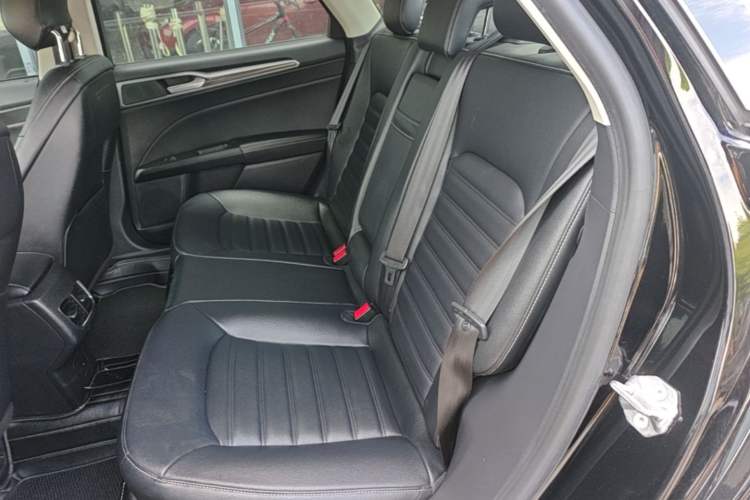 Used Ford Mondeo 2020 EcoBoost 180 Stylish Model Left Rear Seat