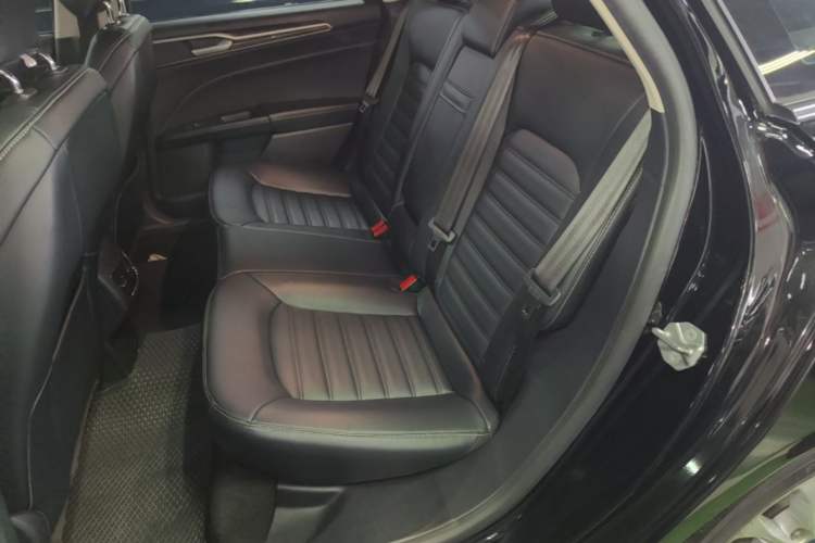 Used Ford Mondeo 2020 EcoBoost 180 Stylish Model Left Rear Seat