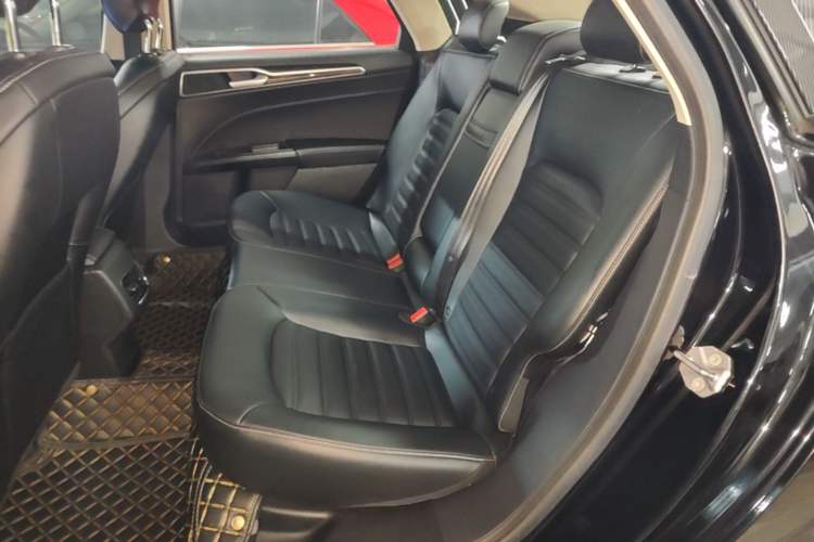 Used Ford Mondeo 2020 EcoBoost 180 Stylish Model Left Rear Seat