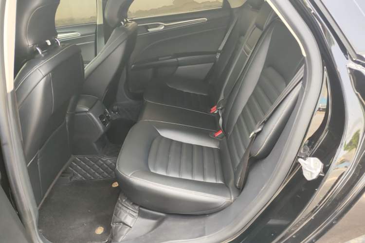 Used Ford Mondeo 2020 EcoBoost 180 Stylish Model Left Rear Seat