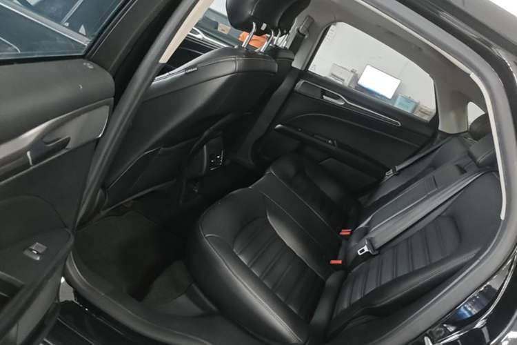 Used Ford Mondeo 2020 EcoBoost 180 Stylish Model Left Rear Seat