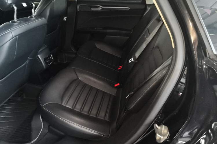 Used Ford Mondeo 2020 EcoBoost 180 Stylish Model Left Rear Seat