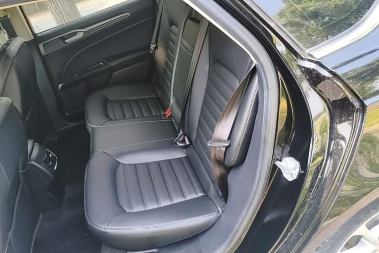 Used Ford Mondeo 2020 EcoBoost 180 Stylish Model Left Rear Seat