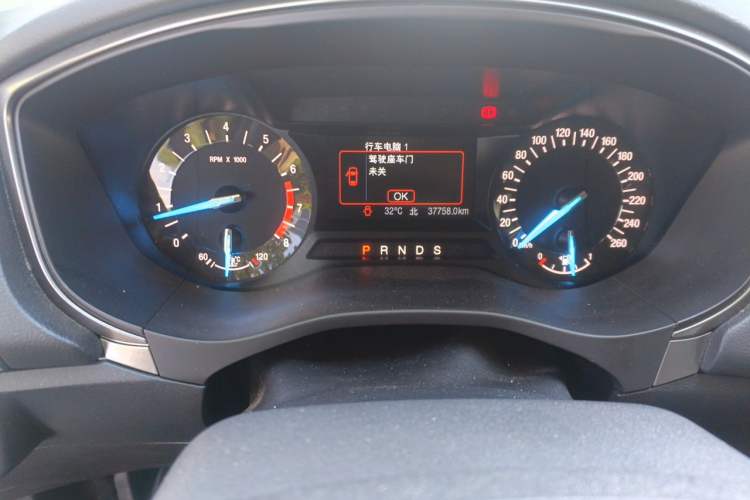 Used Ford Mondeo 2020 EcoBoost 180 Stylish Model Odometer Close Up