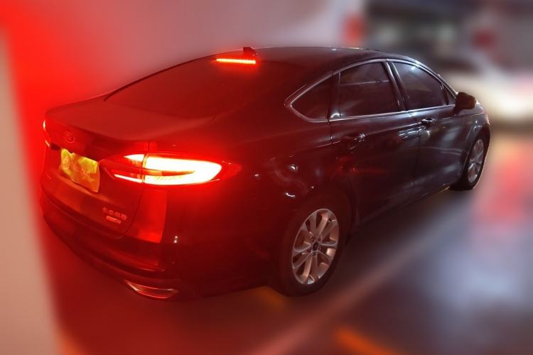 Used Ford Mondeo 2020 EcoBoost 180 Stylish Model Rear Right 45 Deg