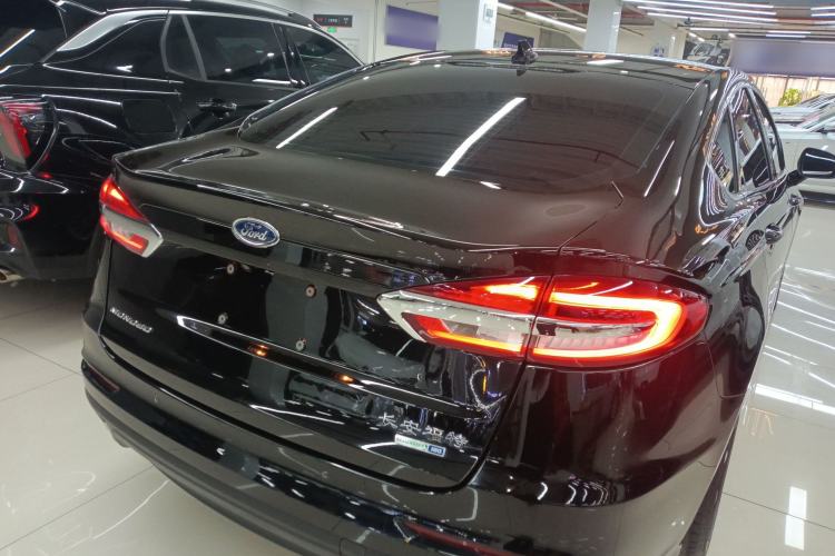 Used Ford Mondeo 2020 EcoBoost 180 Stylish Model Rear Right 45 Deg