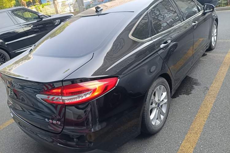 Used Ford Mondeo 2020 EcoBoost 180 Stylish Model Rear Right 45 Deg