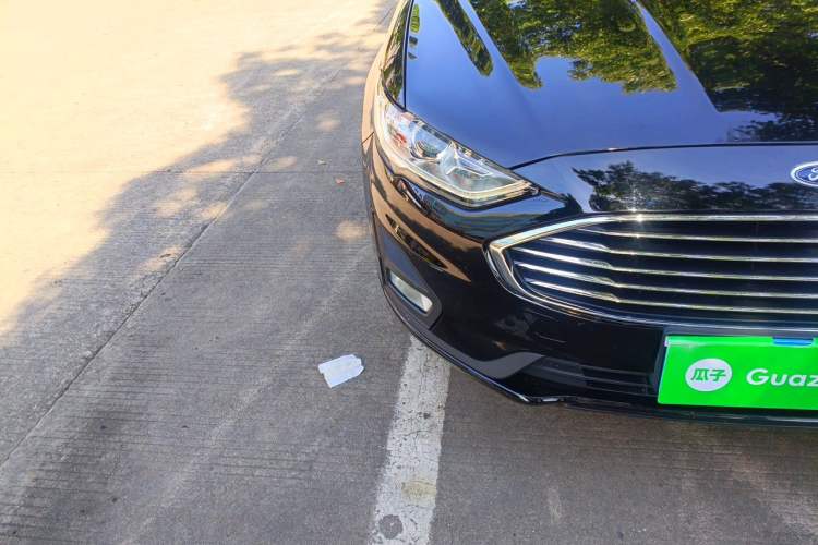 Used Ford Mondeo 2020 EcoBoost 180 Stylish Model Right Front Headlight