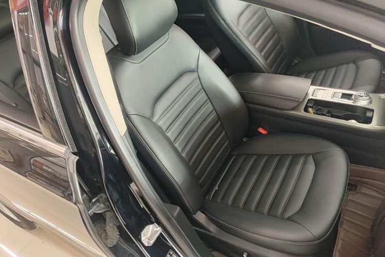 Used Ford Mondeo 2020 EcoBoost 200 Stylish Model Right Front Seat