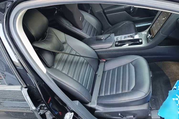 Used Ford Mondeo 2020 EcoBoost 180 Stylish Model Right Front Seat