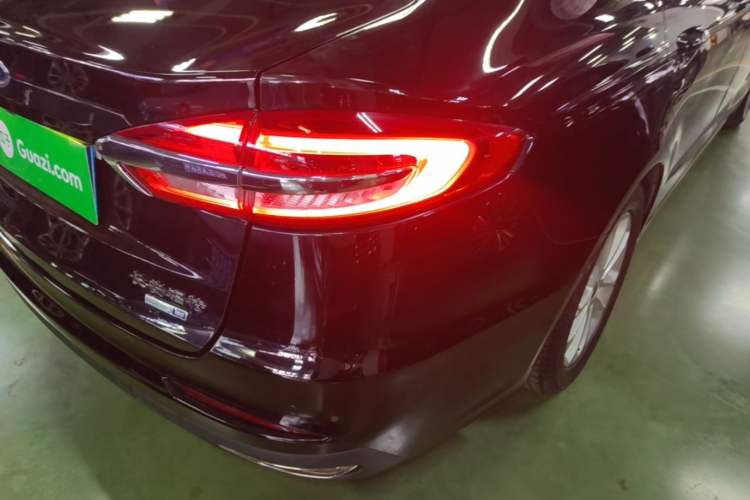Used Ford Mondeo 2020 EcoBoost 180 Stylish Model Right Rear Taillight